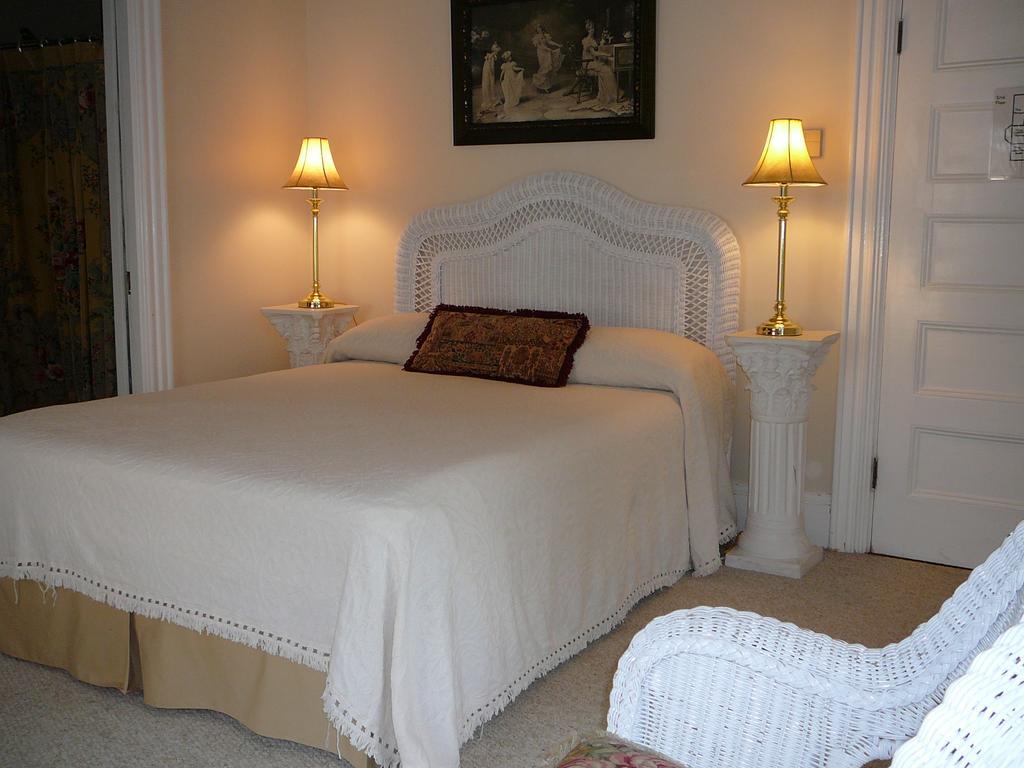 Julietta House Hotel กลอสเตอร์ ภายนอก รูปภาพ